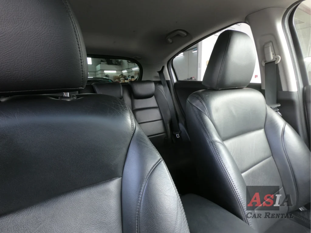 Honda Vezel 4251 Interior 1