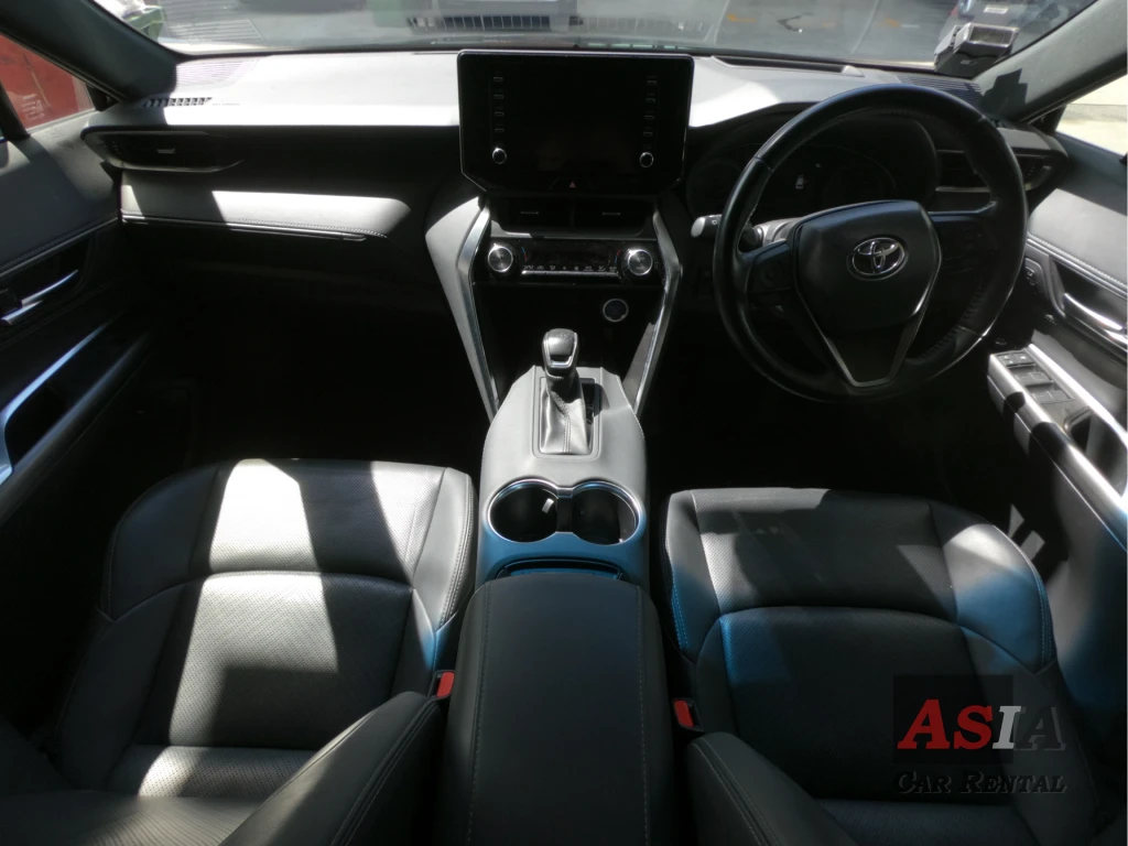 Toyota Harrier Hybrid 3451 Front
