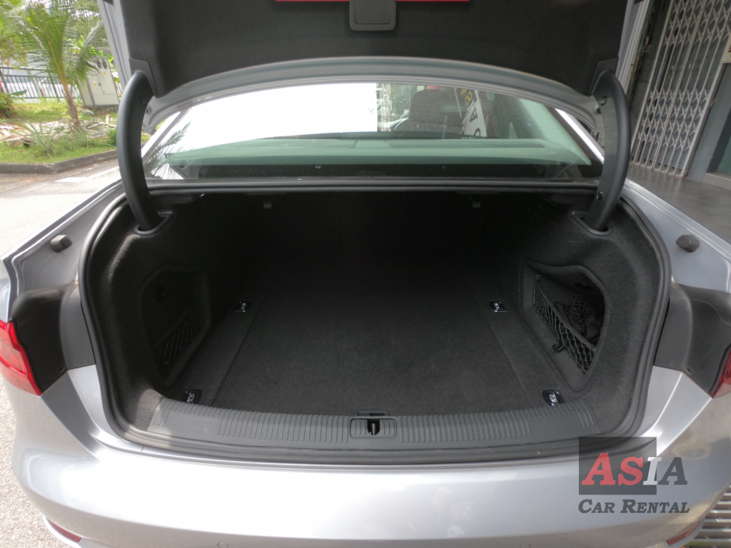 Audi A4 (15) - Boot